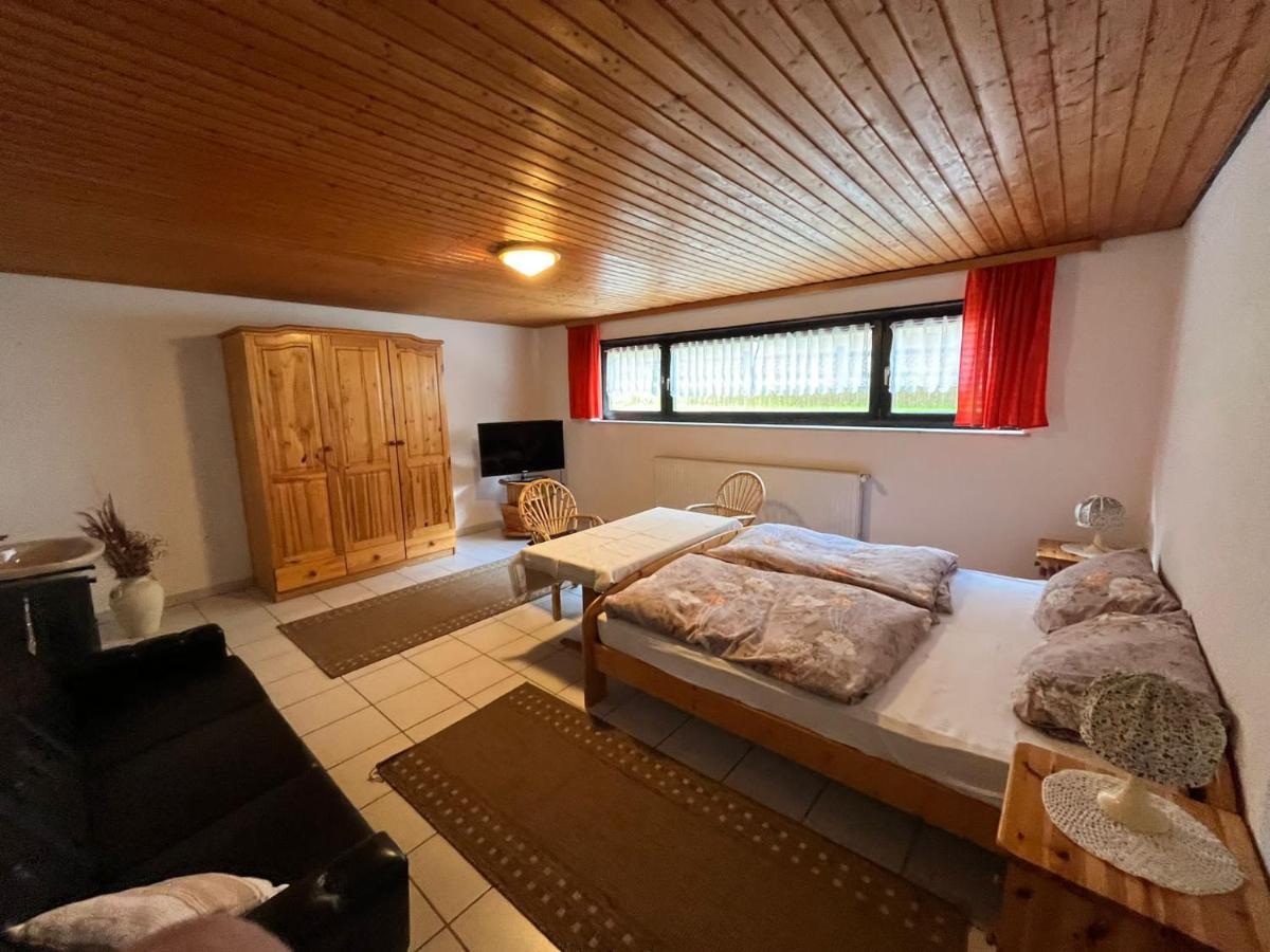 Pension Ernst Im Herzen Des Pfaelzerwaldes Mit Kueche Hotell Elmstein Exteriör bild